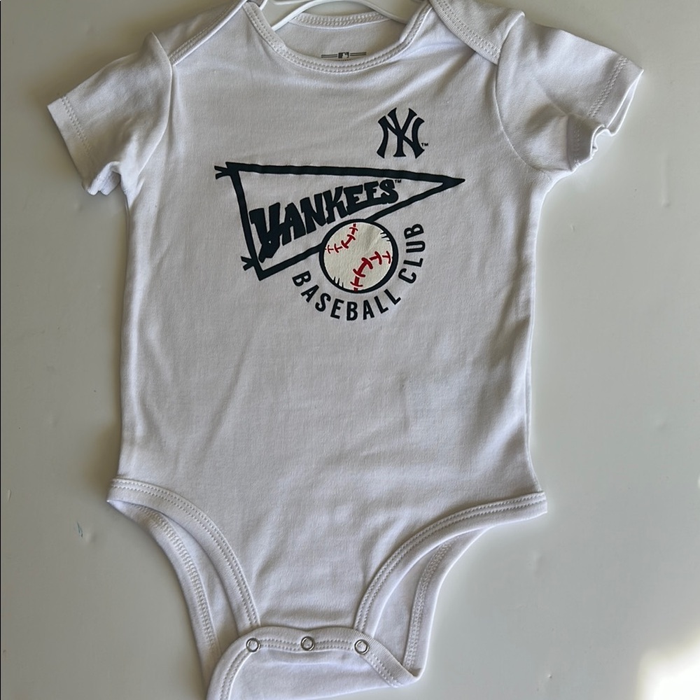 MLB Yankees White Baby Onesie